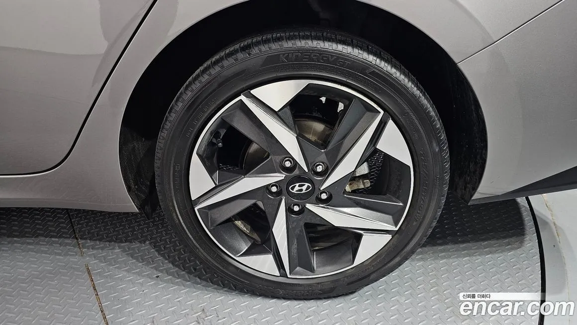 Hyundai AVANTE — фото 6