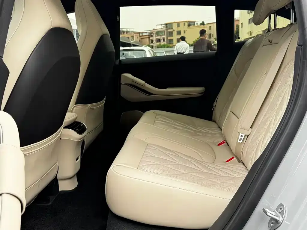 NIO ET5T 2026 из CN, фото 5