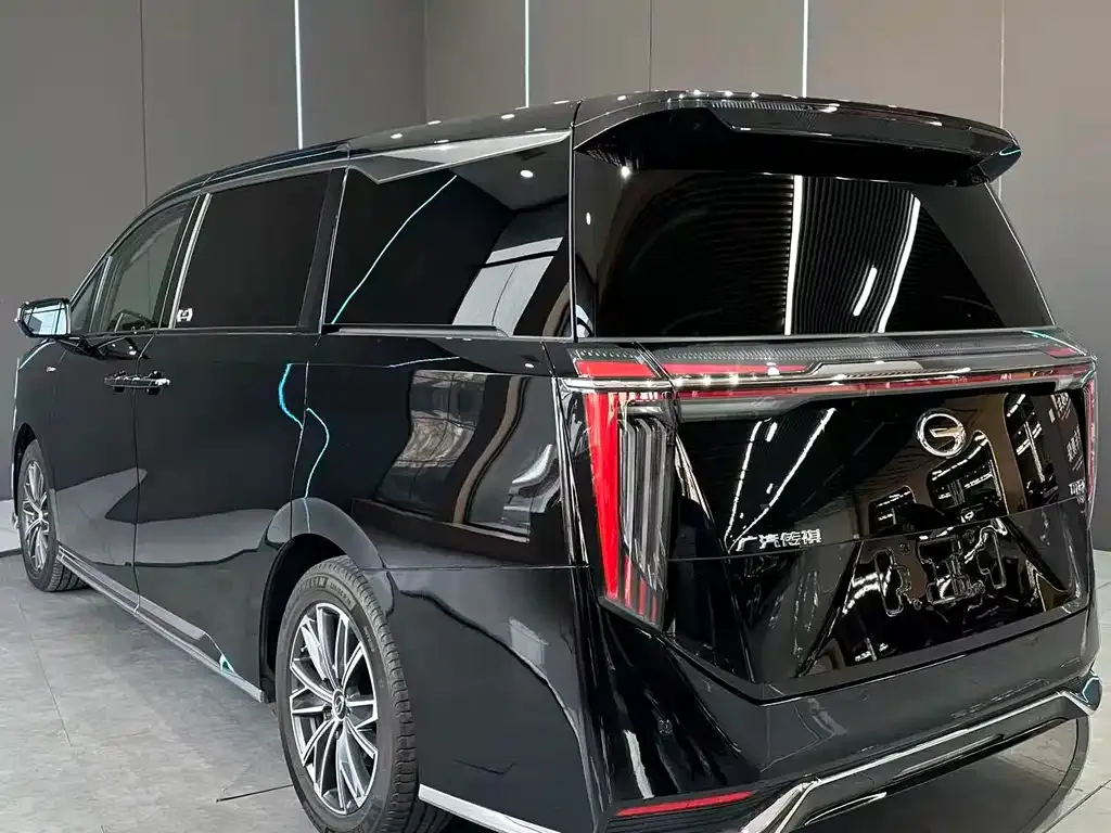 GAC Motor Trumpchi M8 — фото 10