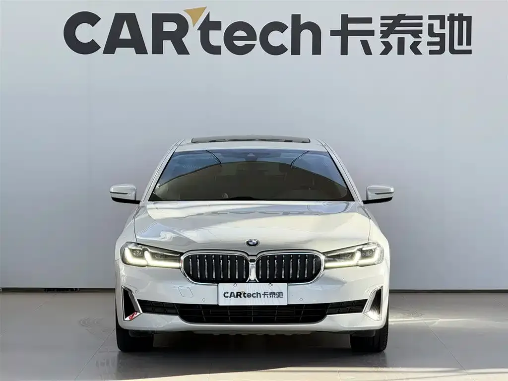 BMW 5 Series — фото 5