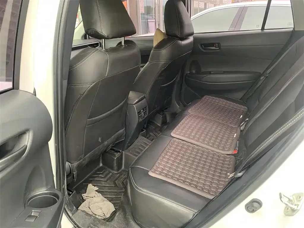 Toyota Corolla Cross 2024 из CN, фото 3