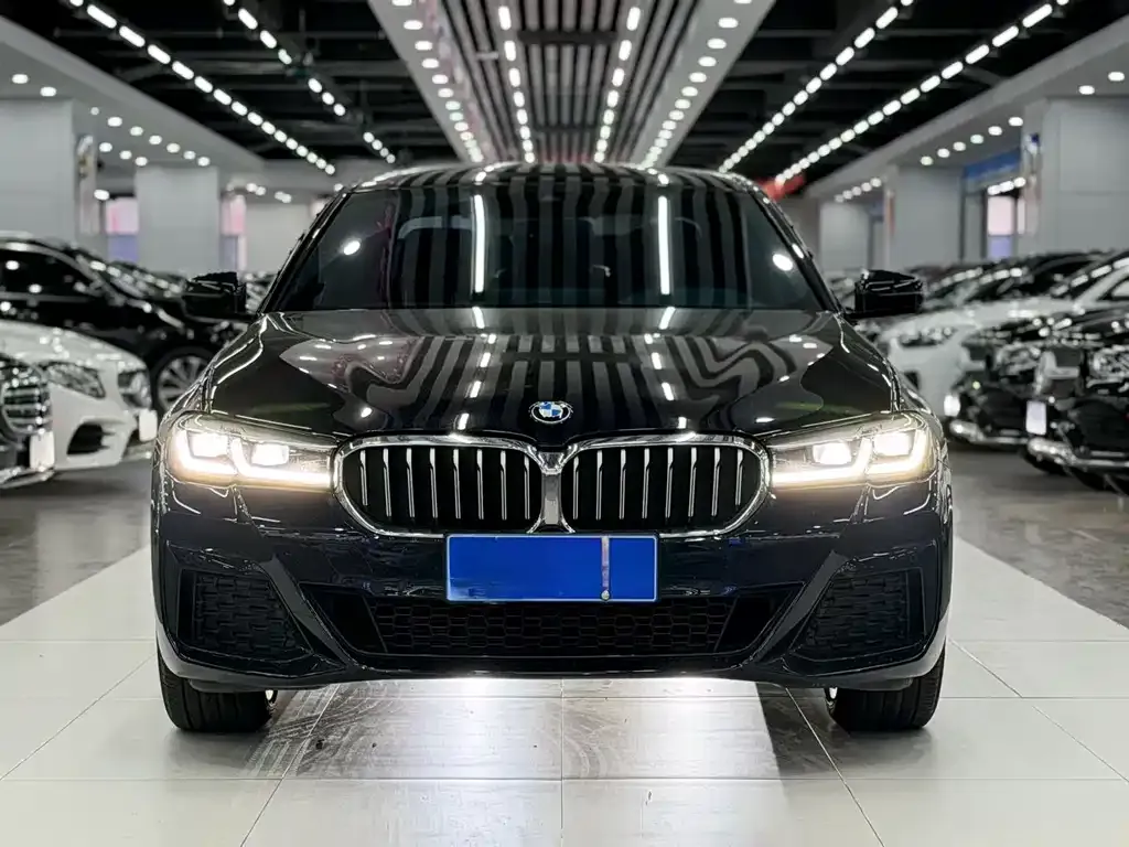 BMW 5 Series — фото 2