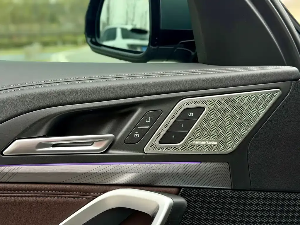 BMW X1 — фото 6