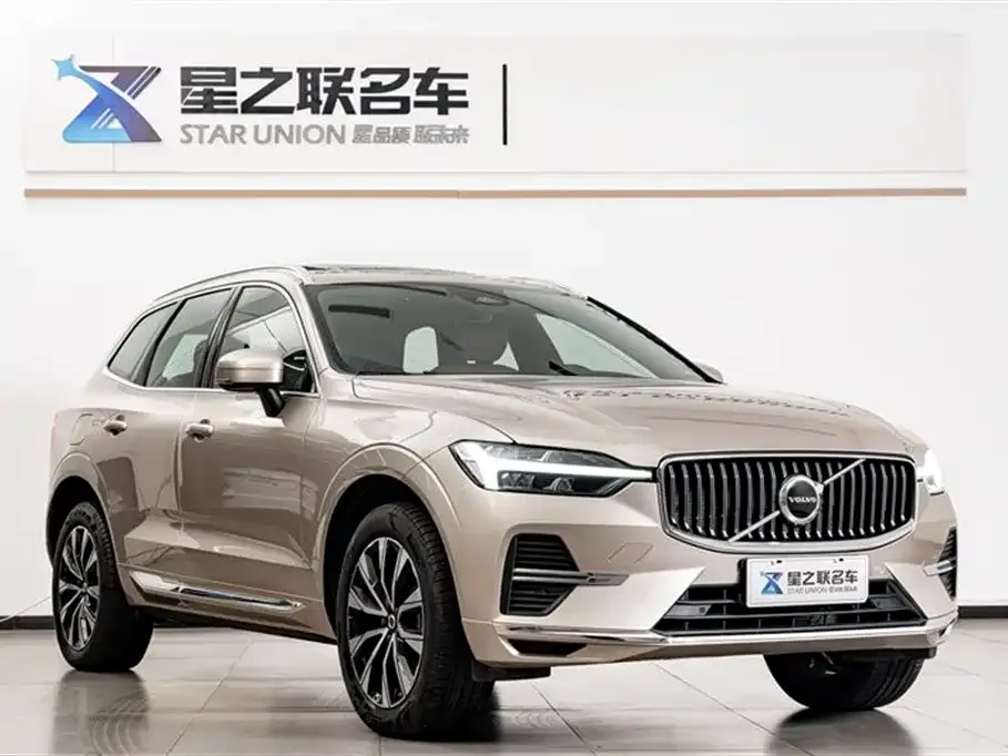 Volvo XC60 — фото 5