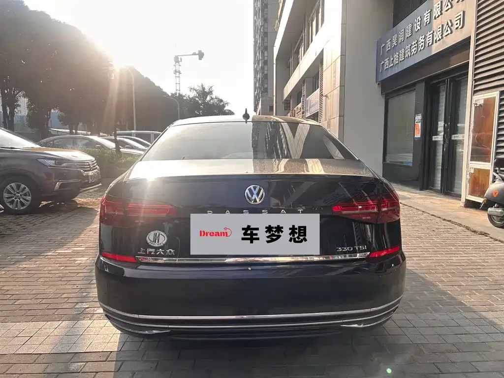 Volkswagen Passat 2021 из CN, фото 3