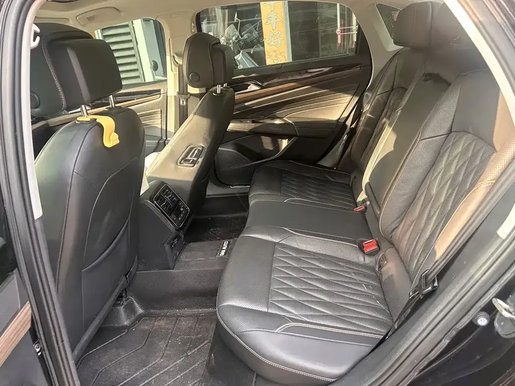 Volkswagen Passat 2021 из CN, фото 6