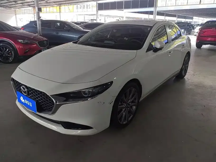 Mazda 3 Axela 2022 из CN, фото 1