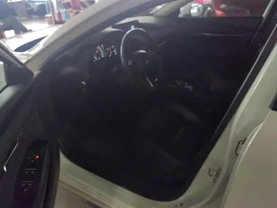 Mazda 3 Axela 2022 из CN, фото 8