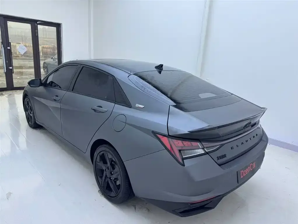 Hyundai Elantra — фото 4
