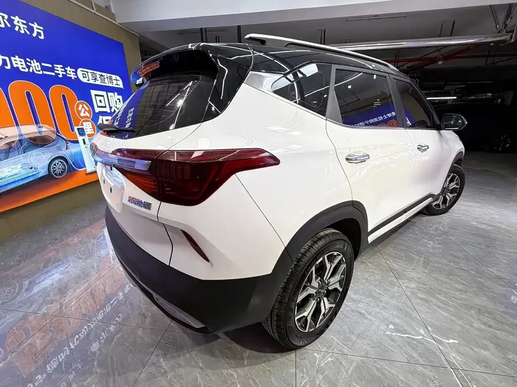 Kia KX3 2022 из CN, фото 9