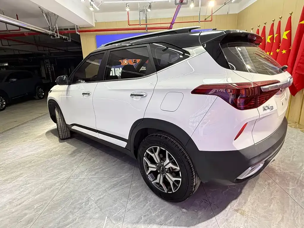 Kia KX3 2022 из CN, фото 10
