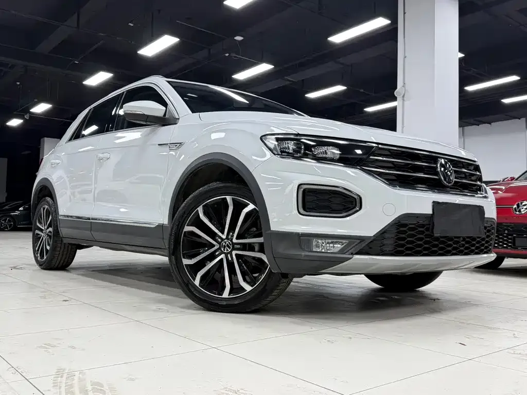 Volkswagen T-Roc — фото 7