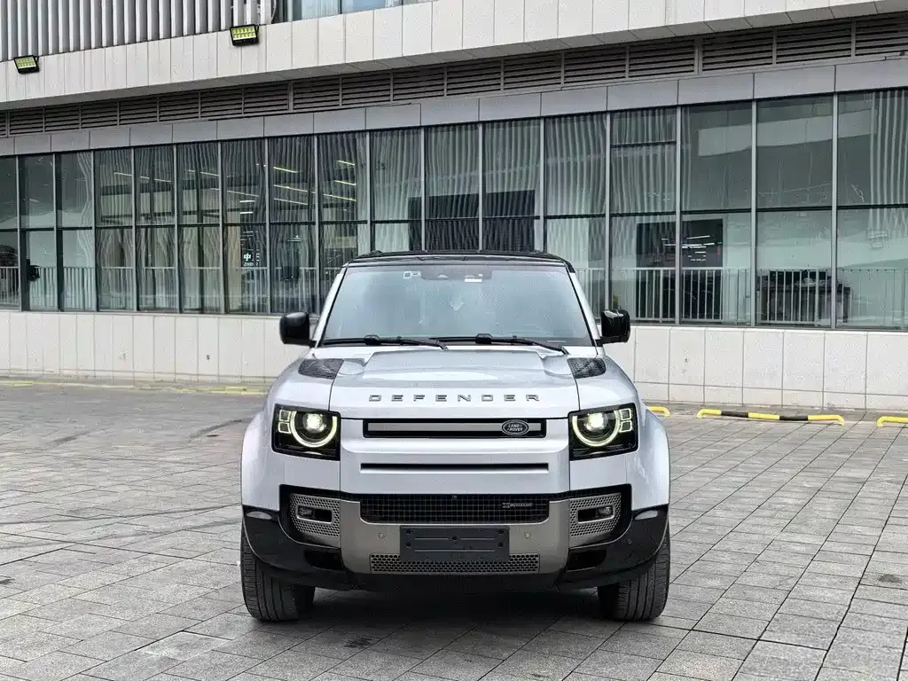 Land Rover Defender — фото 10
