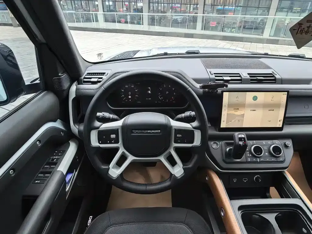 Land Rover Defender — фото 6