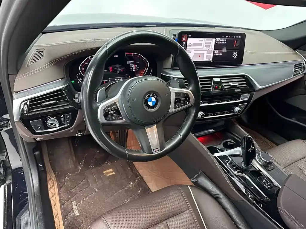 BMW 5 Series — фото 10