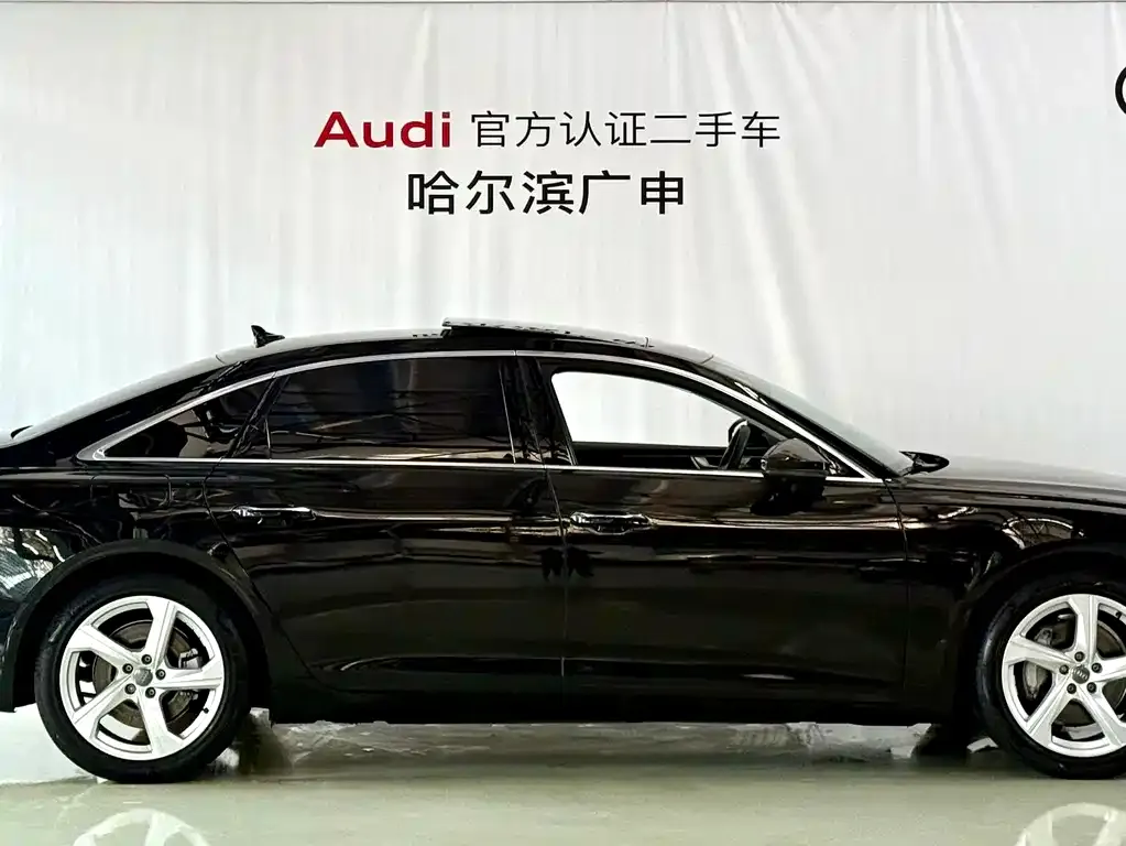 Audi A6L 2021 из CN, фото 5