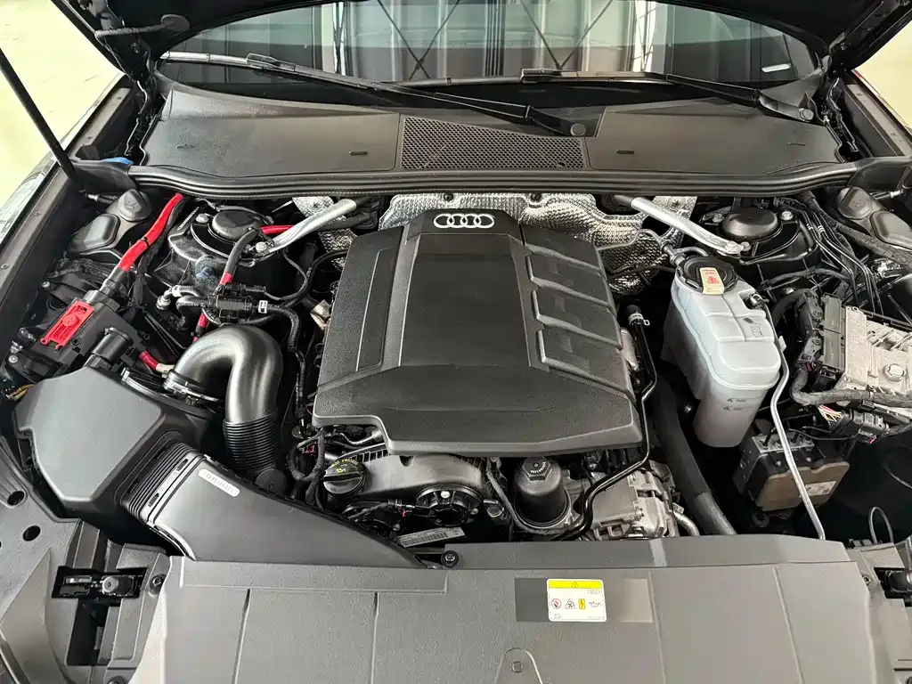 Audi A6L 2021 из CN, фото 4