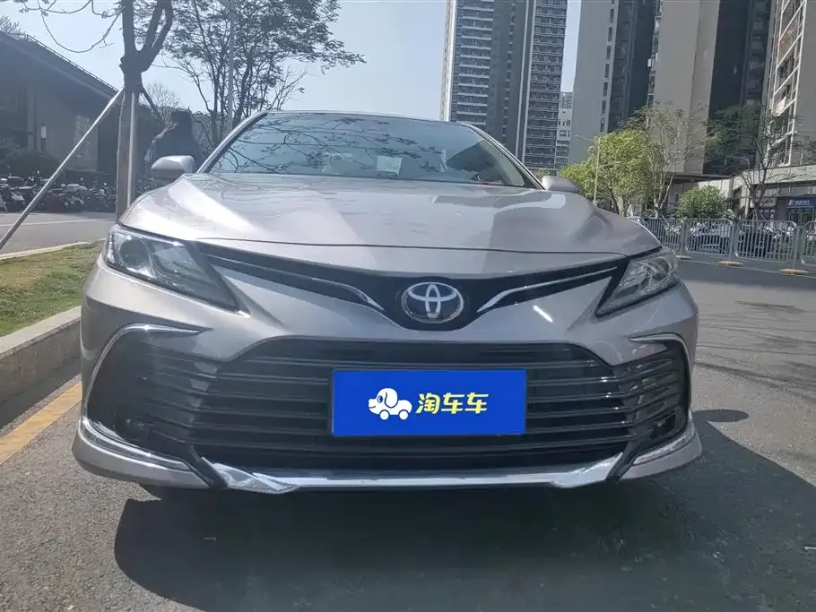 Toyota Camry 2023 из CN, фото 4