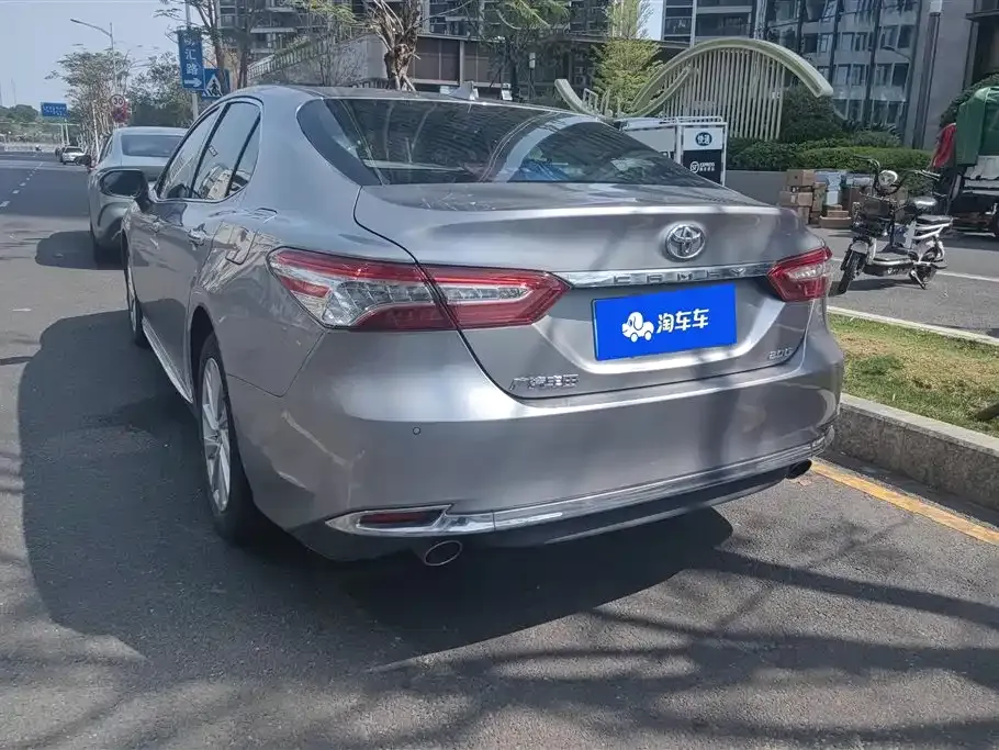 Toyota Camry 2023 из CN, фото 10