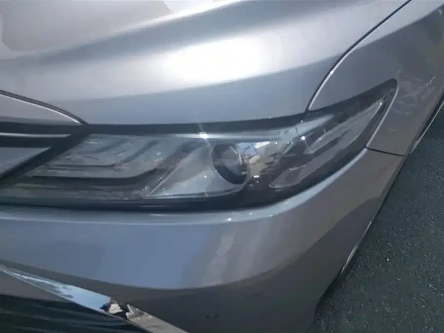 Toyota Camry 2023 из CN, фото 2
