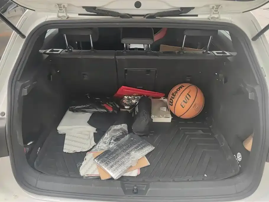 Volkswagen Golf GTI 2022 из CN, фото 2
