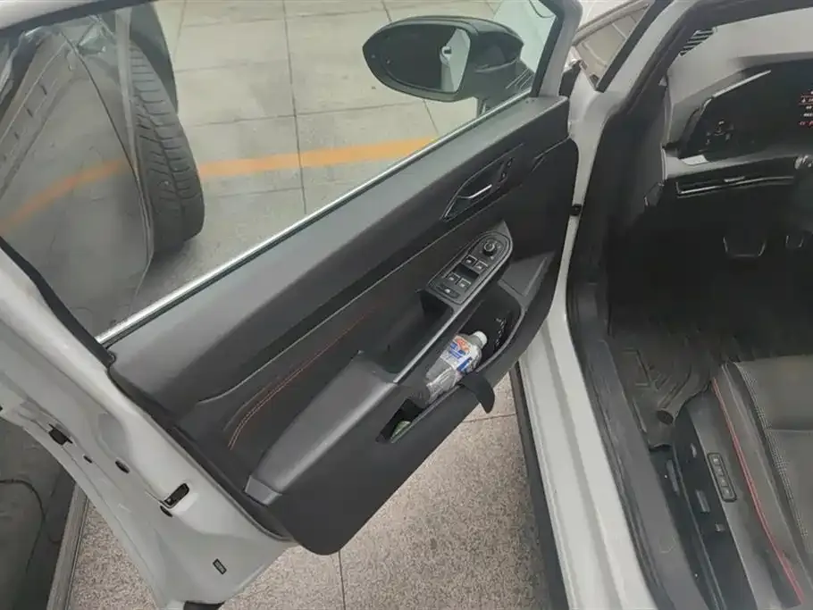 Volkswagen Golf GTI 2022 из CN, фото 9