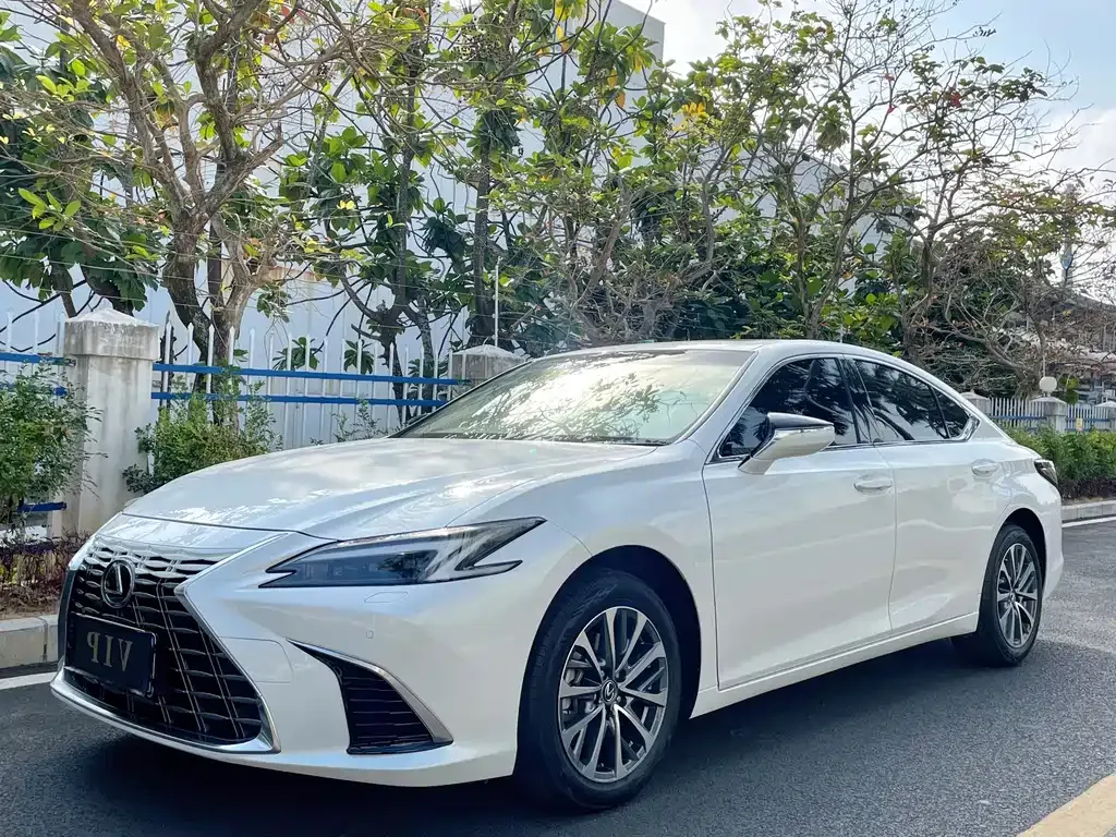 Lexus ES 2025 из CN, фото 1