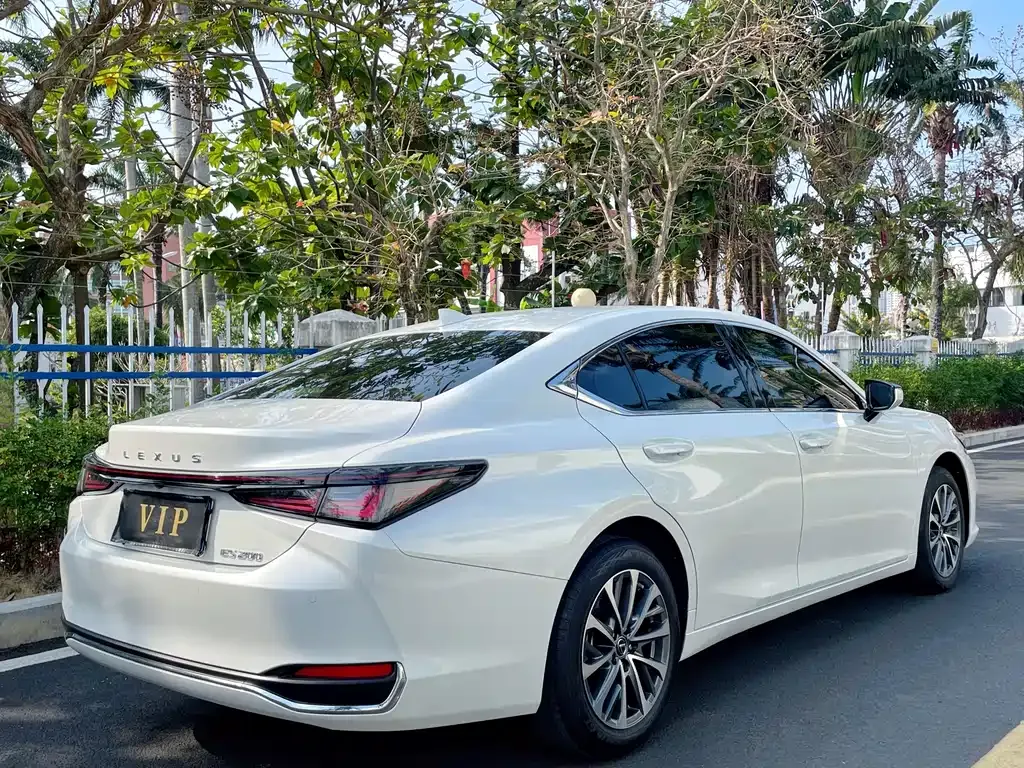 Lexus ES 2025 из CN, фото 9
