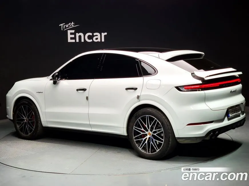 Porsche Cayenne 2025 из KR, фото 5