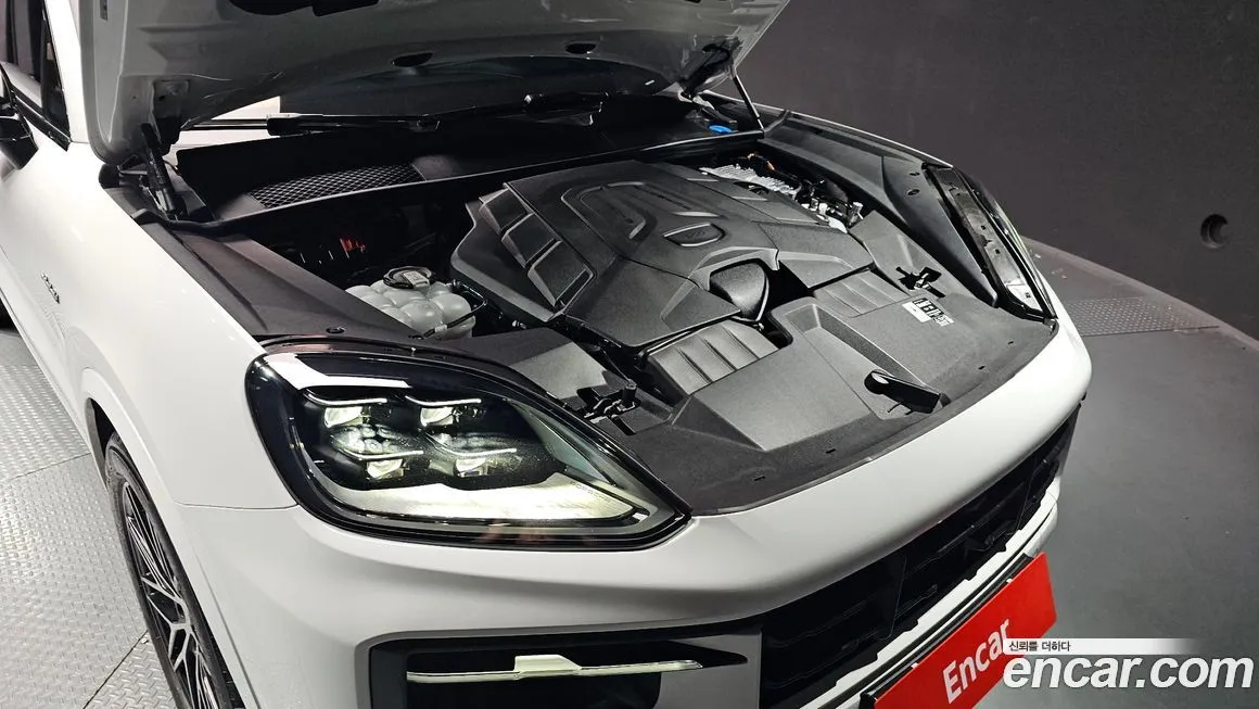 Porsche Cayenne 2025 из KR, фото 6