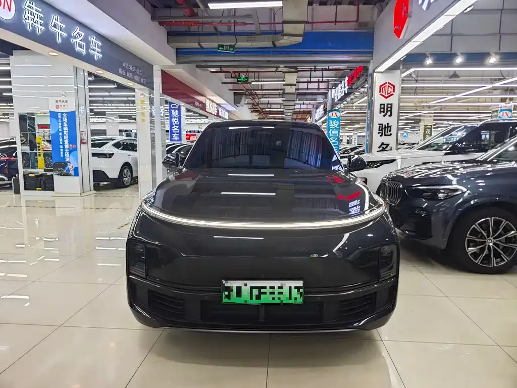 Li Auto L8 2023 из CN, фото 1