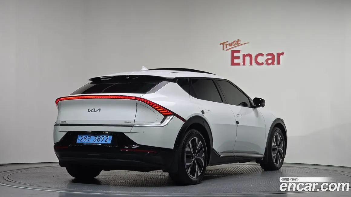 Kia EV6 — фото 3
