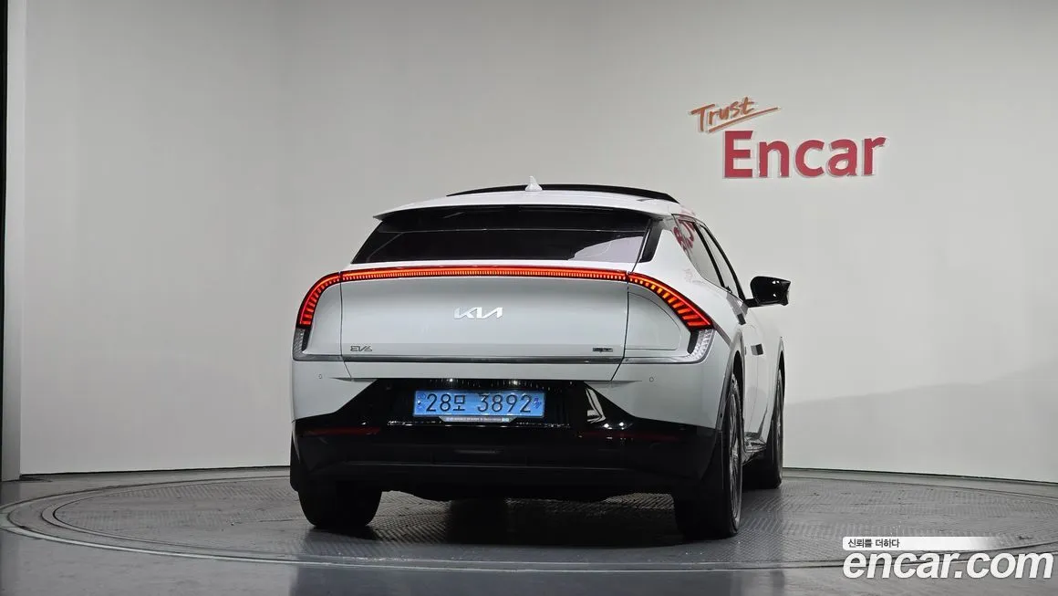 Kia EV6 — фото 4