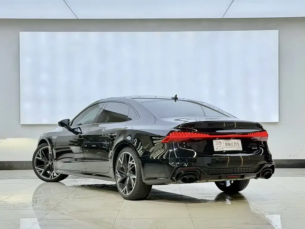 Audi A7L — фото 3