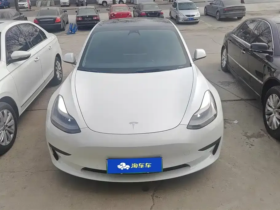 Tesla Model 3 — фото 10
