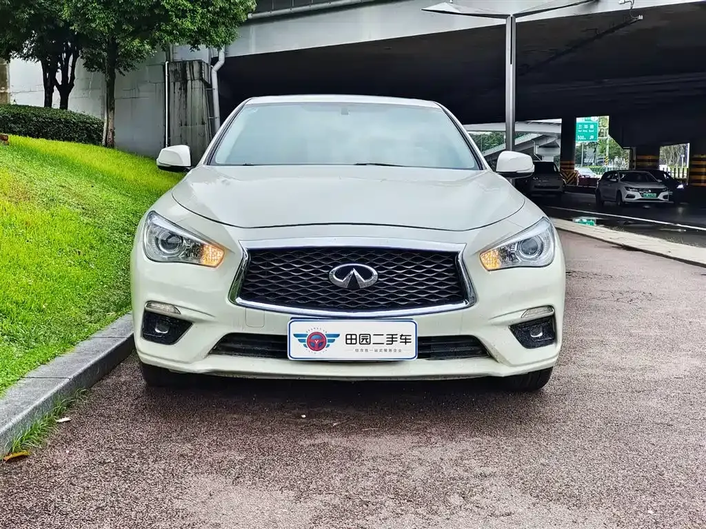 Infiniti Q50L 2023 из CN, фото 8