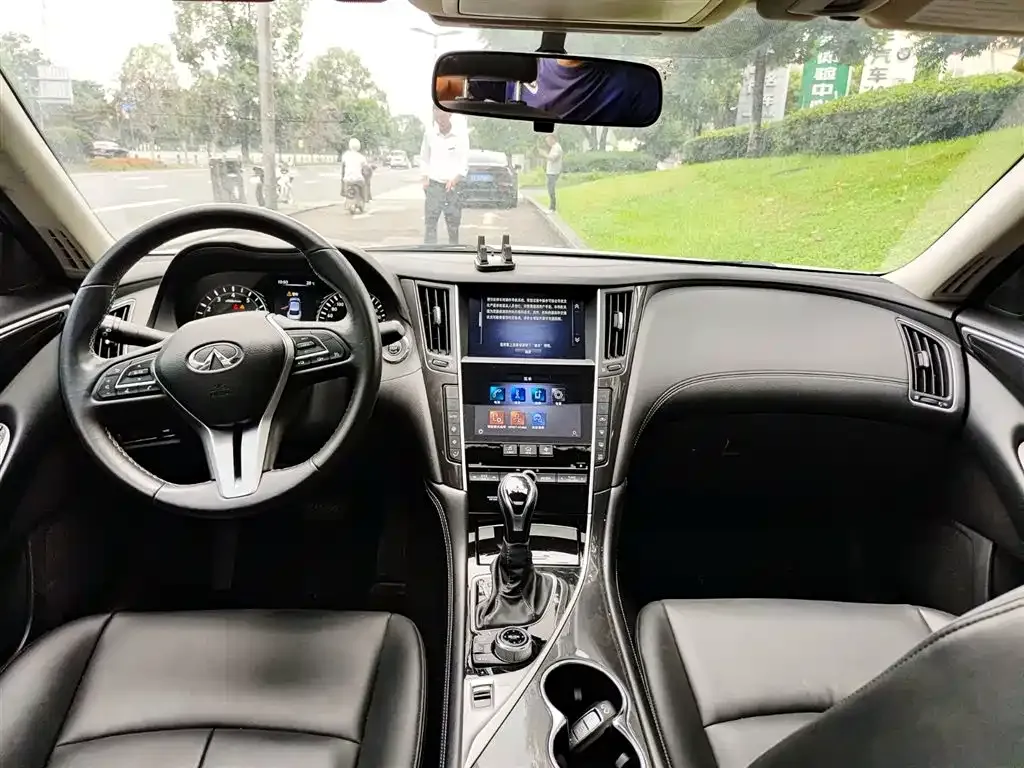 Infiniti Q50L 2023 из CN, фото 4