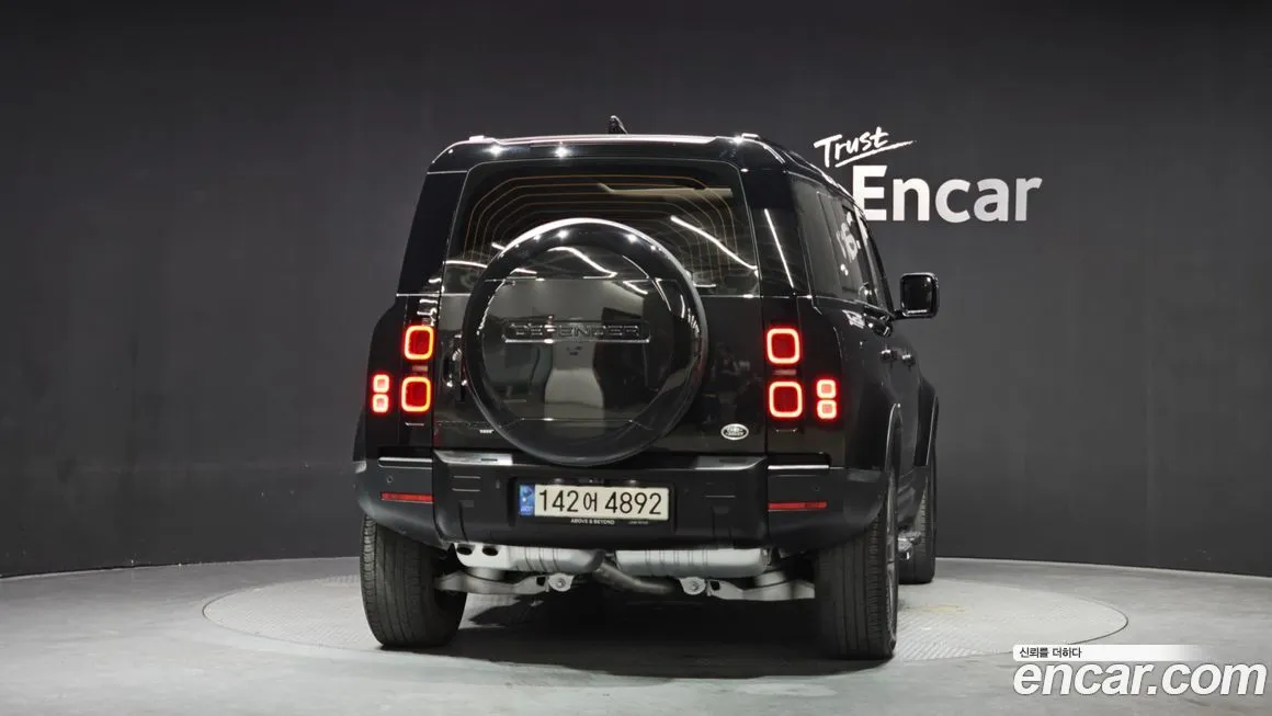 Land Rover Defender — фото 4