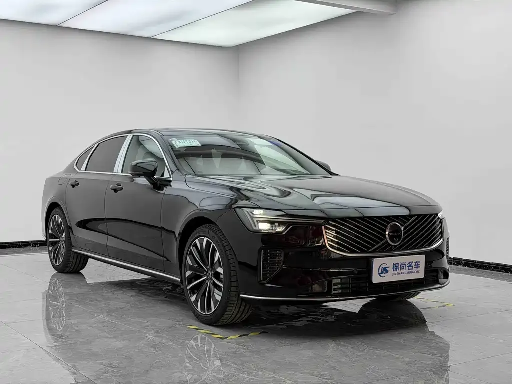 Volvo S90 — фото 9