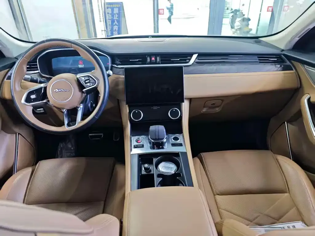 Jaguar F-PACE 2023 из CN, фото 2