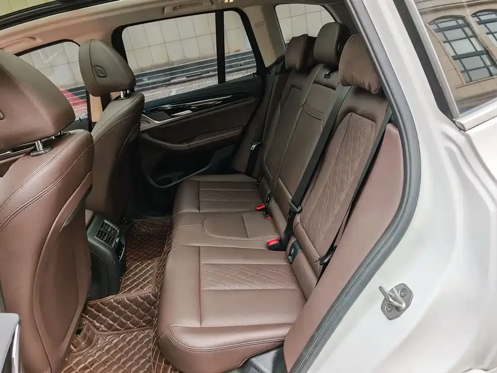 BMW iX3 2023 из CN, фото 2