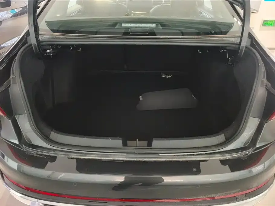 Volkswagen Sagitar 2023 из CN, фото 3