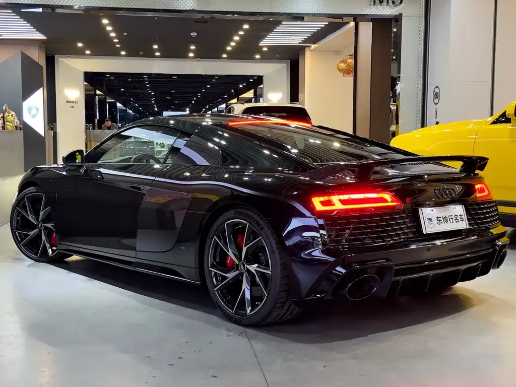 Audi R8 2023 из CN, фото 4