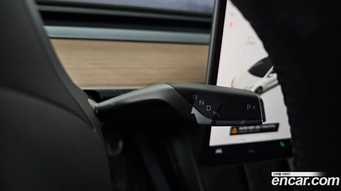 Tesla Model 3 — фото 4