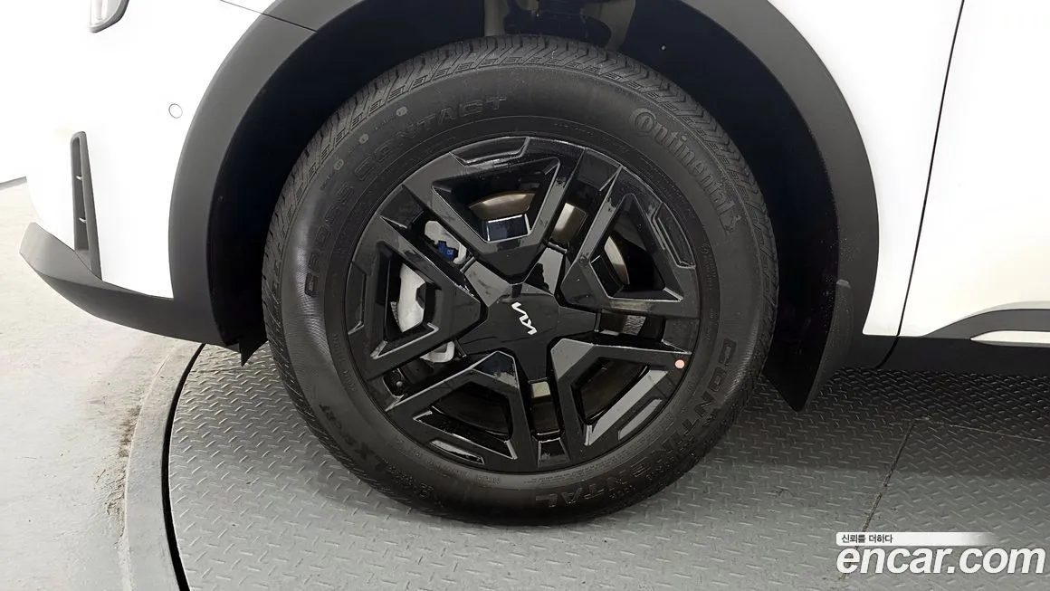 Kia Sorento — фото 9