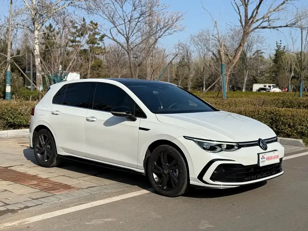 Volkswagen Golf 2022 из CN, фото 4