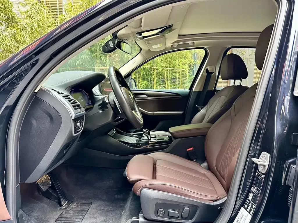 BMW X3 2024 из CN, фото 9