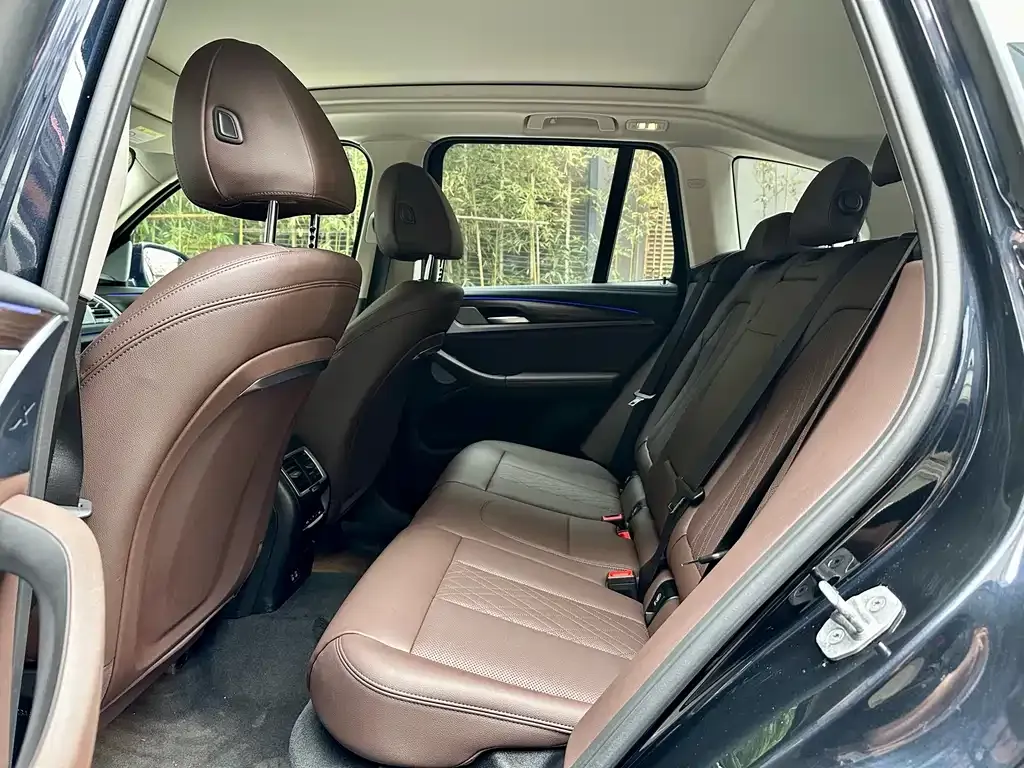 BMW X3 2024 из CN, фото 3