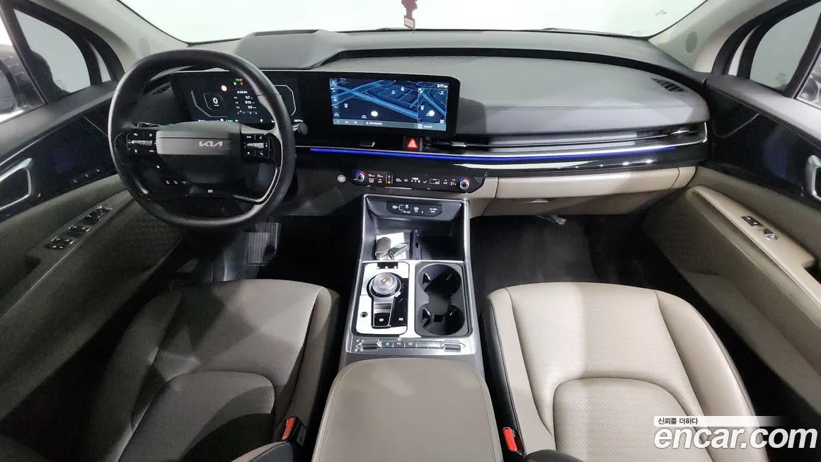 Kia Carnival — фото 10