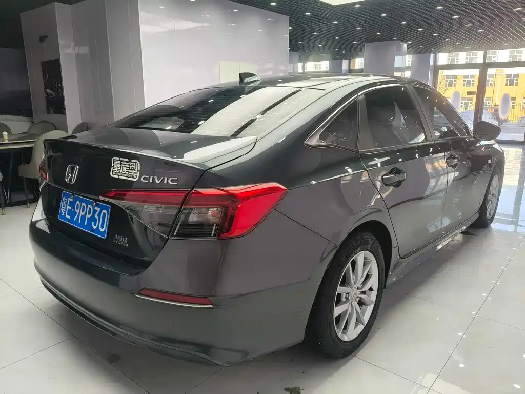 Honda Civic — фото 6